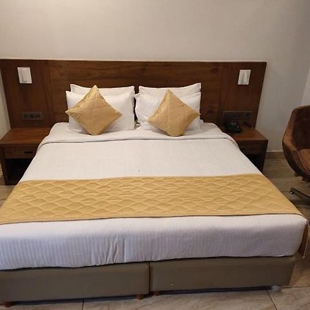The Hotel Spider Penukonda Екстериор снимка